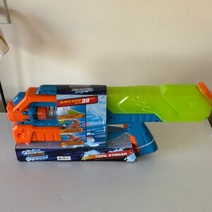 Tidal Striker Water Blaster - Blue, Orange, Green